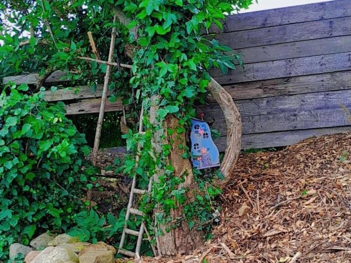 Hotel Fairy Cove At Rosemount Glamping Carlingford Exterior foto